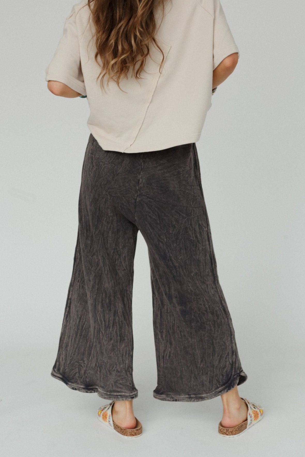 The Nest So Comfy Wide Leg Pant Petite Length - Charcoal