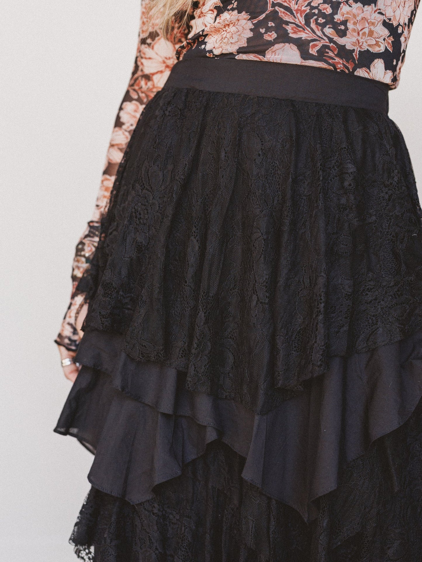 Quiet Getaway Lace Maxi Skirt - Black