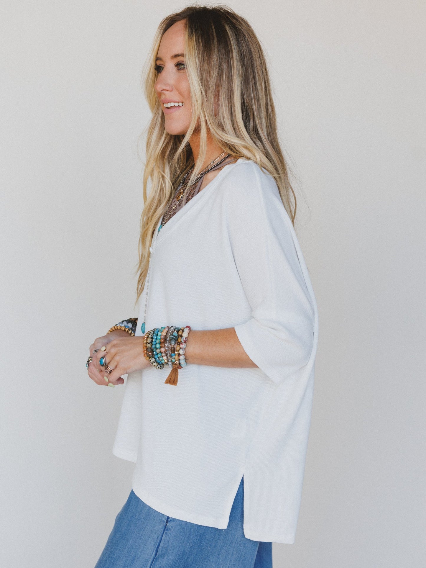 The Nest On The Go V Neck Ribbed Essential Tee - Off White