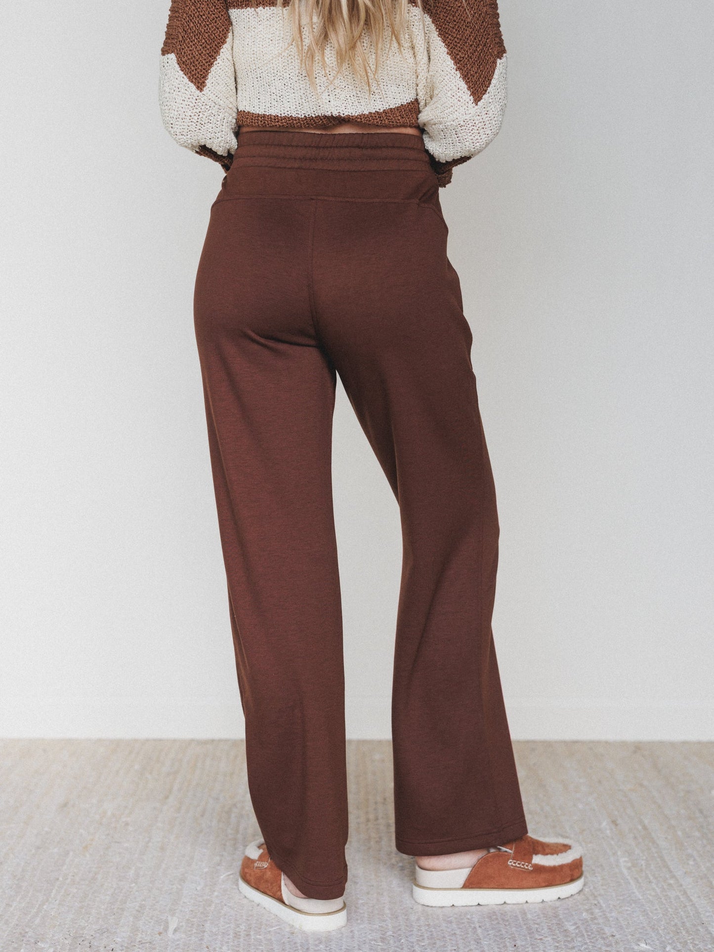 Warm Hug Sweatpants - Brown