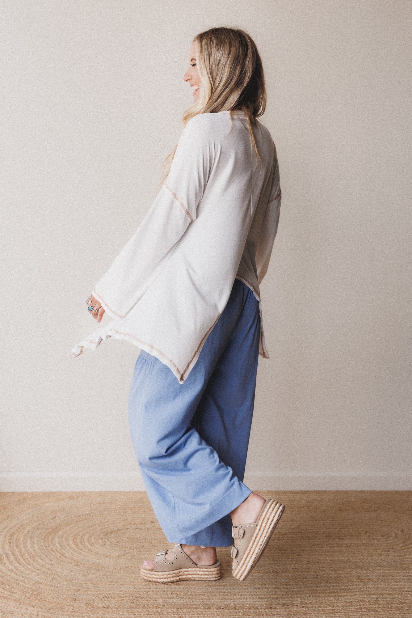 Solana Solid Wide Leg Pants - Blue