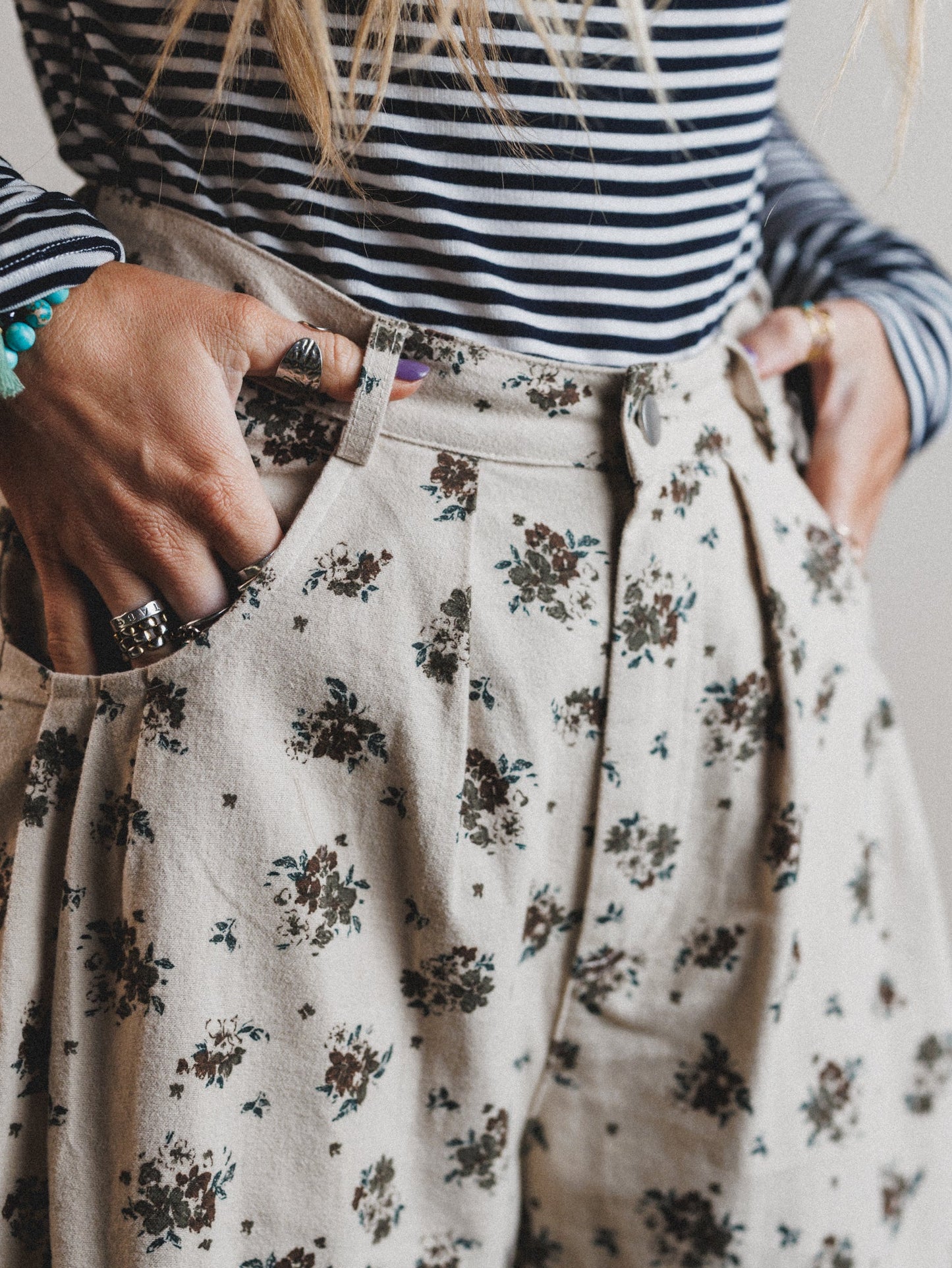 Sweet Memory Floral Pleated Pants - Natural